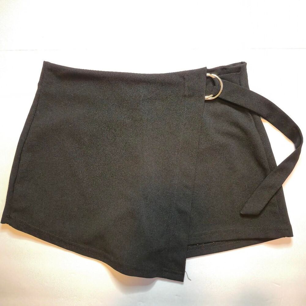 Shein Women's Black Skort side M